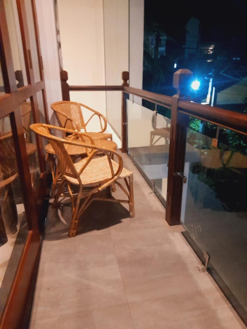 New Sea Lion Guest House Hikkaduwa Bagian luar foto